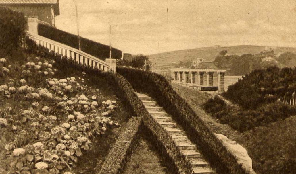 Club Vista Mar Escaleras Bajada a la Playa — foto antigua de Suances