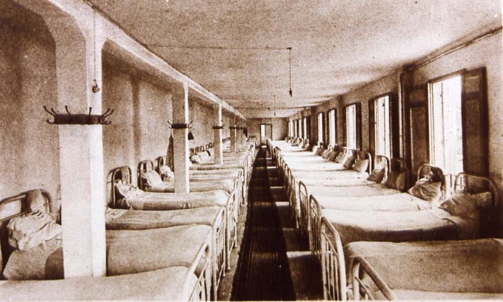 Dormitorio Colonias Escolares — foto antigua de Suances