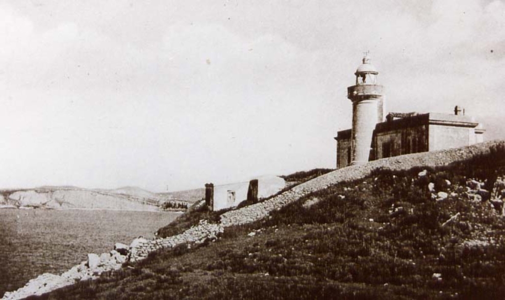 El Faro Vista 5 — foto antigua de Suances