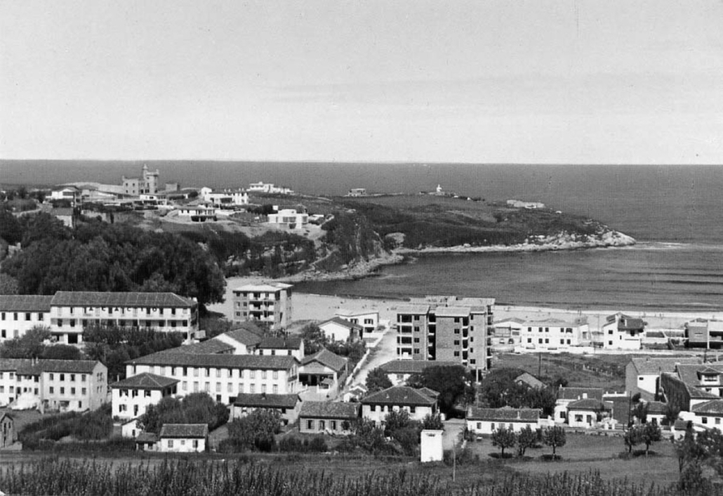 Vista de La Concha y el faro — foto antigua de Suances