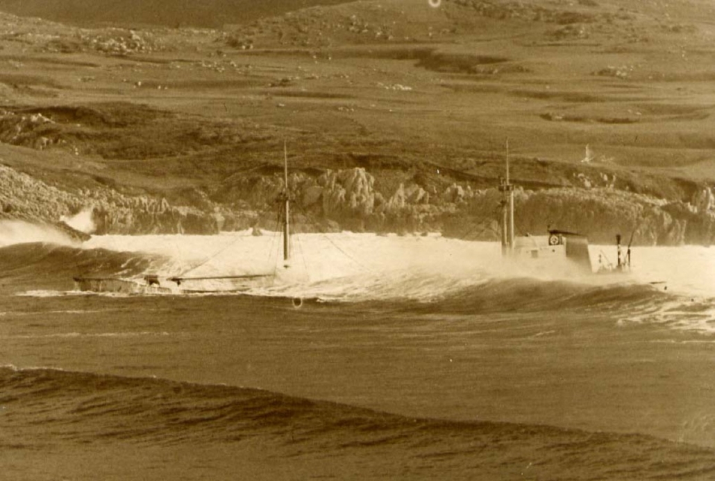 La Ria Barco Hundido — foto antigua de Suances
